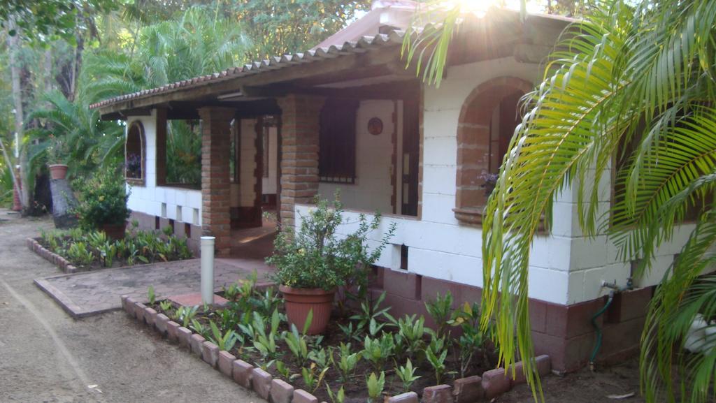 Quinta Erika Boutique Hotel By Rotamundos Coyuca de Benitez Exterior photo